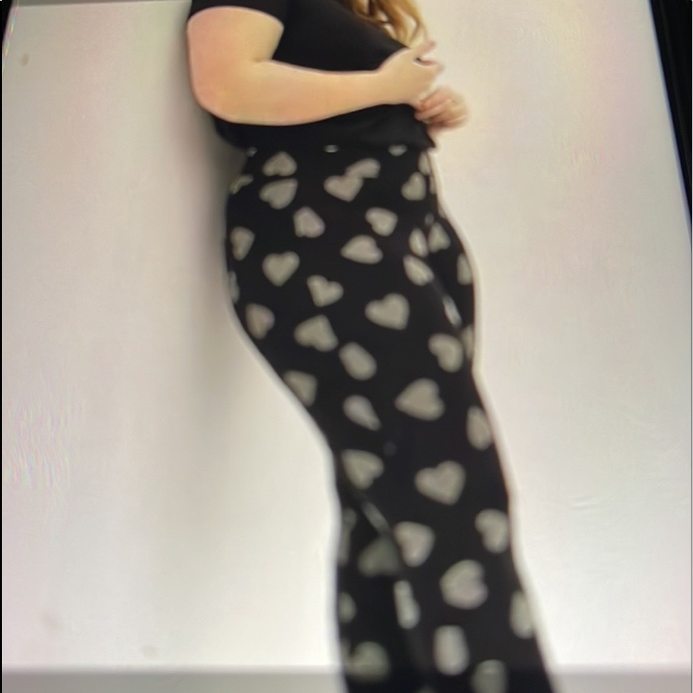 Torrid heart legging so darn cute.
